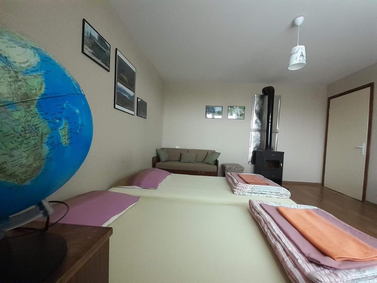Mihaela Lake Retreat Yuvalar エクステリア 写真